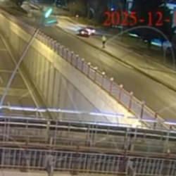 Kayseri&rsquo;de &lsquo;dur&rsquo; ihtarına uymayıp polise &ccedil;arpan s&uuml;r&uuml;c&uuml; tutuklandı