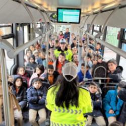 Konya Büyükşehir'den nezaket otobüsü: Öğrencilere trafik kültürü aşılanıyor!
