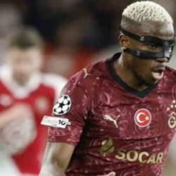 Osimhen yıldız golcüleri geride bıraktı! Gol krallığında Mbappe'nin ensesinde
