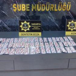 Sakarya'da uyuşturucu operasyonu: 3 g&ouml;zaltı