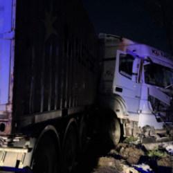 Sakarya'da zincirleme trafik kazası: 12 yaralı