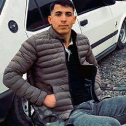 Sokak ortasında &ouml;ld&uuml;r&uuml;lm&uuml;ş halde bulundu