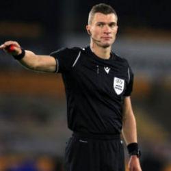 Brann-Fenerbahçe maçını yönetecek hakem belli oldu! Fenerbahçeliler isyanda