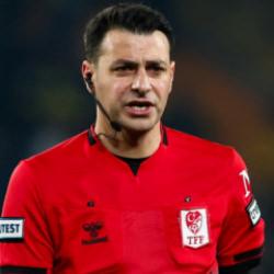 Trabzonspor-Beşiktaş maçının hakemi belli oldu!
