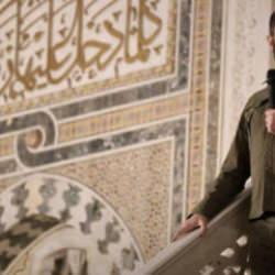 Suriye zaferinin 1.yılında Ahmet Şara sabah namazını kıldırdı, hutbede konuştu