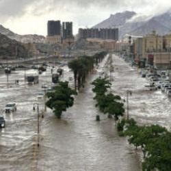 Suudi Arabistan'da şiddetli yağışlar sele yol açtı