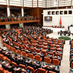 TBMM'ye yeni dokunulmazlık dosyaları sevk edildi! Aralarında &Ouml;zg&uuml;r &Ouml;zel de var