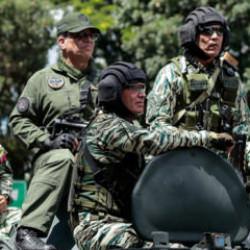 Venezuela'da 5 bin asker orduya katıldı!
