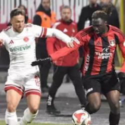 1. Lig ekibi Vanspor'dan görülmemiş karar! Hakem için suç duyurusu...