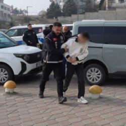 Hem parasını gasp ettiler hem de o &ccedil;ıplak g&ouml;r&uuml;nt&uuml;lerle tehdit ettiler