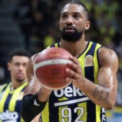 6 ma&ccedil; sonra kaybetmişti! Fenerbah&ccedil;e, Olimpia Milano'ya karşı yeni seri peşinde