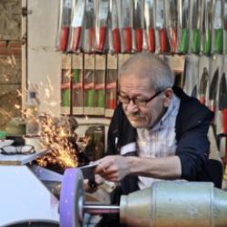 Antalyalı ustanın &ccedil;ırak maaşı teklifini duyan bir daha soruyor!