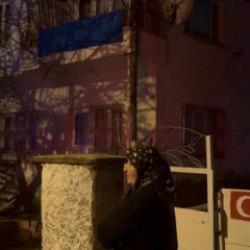 Kayseri'de &ouml;rnek komşuluk! Bir telefon a&ccedil;ılmayınca...