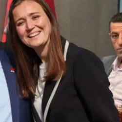 İhra&ccedil; edilen CHP'li delegeden Durbay paylaşımı: &Ouml;l&uuml;m&uuml;, &Ouml;zg&uuml;r &Ouml;zel ile ilişkilendirdi