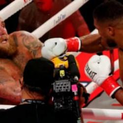 Mike Tyson'ı yenen Jack Paul d&uuml;nyanın konuştuğu ma&ccedil;ta nakavt oldu! Milyonlarca dolar &ouml;d&uuml;l