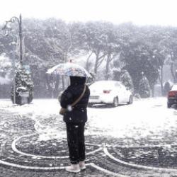 Meteoroloji'den bir&ccedil;ok il i&ccedil;in sağanak ve kar uyarısı! 2 il&ccedil;ede okullar tatil edildi
