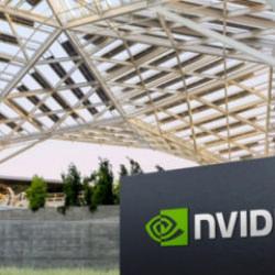 Trump&rsquo;tan &Ccedil;in&rsquo;e &ccedil;ip hamlesi: Nvidia H200 satışı i&ccedil;in s&uuml;re&ccedil; başladı