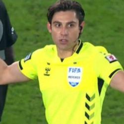 T&uuml;rkiye Kupası'nda penaltı itirazı! Hakemin VAR odasıyla iletişimi koptu