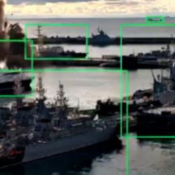 Ukrayna, Rusya&rsquo;ya ait denizaltıyı vurdu