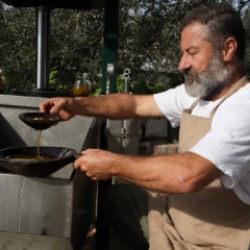 Kimyasal yok, sıcak su yok! Sadece zeytin değil şifa akıyor! Bilimsel olarak kanıtlandı!