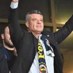Adli kontrolle serbest kaldı! Fenerbah&ccedil;e Başkanı Sadettin Saran'dan ilk fotoğraf