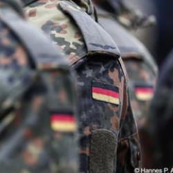 Askeri okulda Nazi propagandası! O Alman komutanın g&ouml;revine son verildi! 