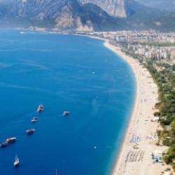 Bakan Ersoy: &ldquo;3 milyon 252 bin 769 kişi, bug&uuml;ne kadar halk plajlarımızdan faydalandı&rdquo;