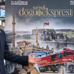 Bakan Uraloğlu, Turistik Doğu Ekspresi'nin yeni sezondaki ilk seferini uğurladı
