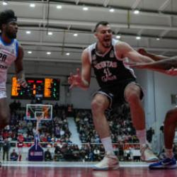 Beşiktaş son nefeste kazandı! Muhteşem seri s&uuml;r&uuml;yor