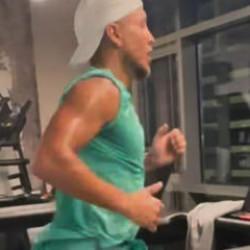 Bu sezon ma&ccedil;a &ccedil;ıkmayan yıldızdan olay paylaşım: 'Geliyorum Fenerbah&ccedil;e'