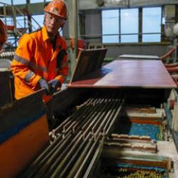 Bakır LME&rsquo;de ton başına 12 bin 31 dolar seviyesine y&uuml;kseldi