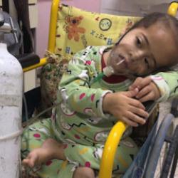 Gazze'de hasta &ccedil;ocuklar ila&ccedil;sızlıktan &ouml;l&uuml;me terk edildi