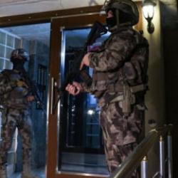 İzmir ve Adıyaman'da DHKP/C'ye eş zamanlı operasyon: 27 g&ouml;zaltı