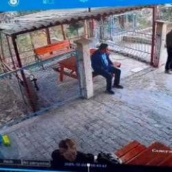 Okul m&uuml;d&uuml;r&uuml;n&uuml; t&uuml;fekle vuran &ouml;ğrenci hakkında karar verildi