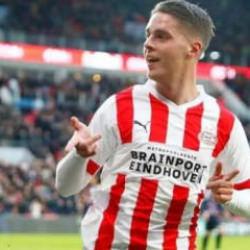 Oyuncuyla anlaşmaya varılmıştı! Fenerbah&ccedil;e'yi yıkan haber geldi