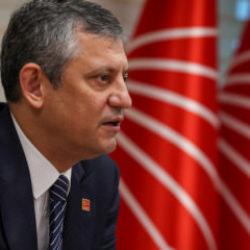 &Ouml;zg&uuml;r &Ouml;zel'den asgari &uuml;cret ve emekli zammı &ouml;nerisi! Rakam verdi