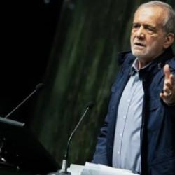 Pezeşkiyan resti &ccedil;ekti! Kendi devletini s&ouml;zleriyle bombaladı: Bu d&uuml;zen b&ouml;yle gitmez!