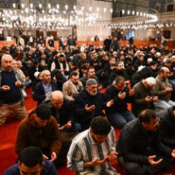 Regaip Kandili dualarla idrak edildi