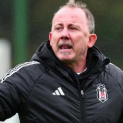 Sergen Yal&ccedil;ın ile sorun yaşadığı iddia edilmişti! Ayrılık haberleri yalanlandı