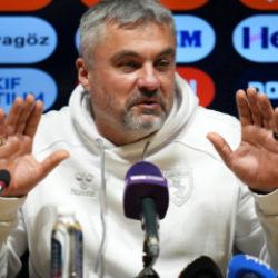 Thomas Reis'ten format eleştirisi: Sa&ccedil;ma buluyorum