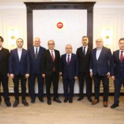 T&uuml;rk gazetecilere "Azerbaycan Basınının 150. Yılı" madalyası