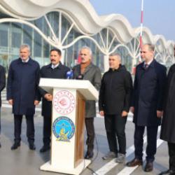 Ulaştırma ve Altyapı Bakanı Uraloğlu, Hatay Havalimanı'nda incelemelerde bulundu