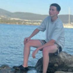 18 yaşındaki &Uuml;zeyir ehliyet sınavında hayatını kaybetti