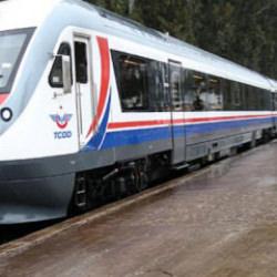 Demir yolları 2025'te T&uuml;rkiye n&uuml;fusunun &uuml;&ccedil; katından fazla yolcu taşıdı