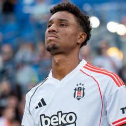 Beşiktaş g&ouml;ndermek istiyordu! Fransa'dan resmi teklif geldi
