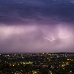 G&uuml;ney Afrika&rsquo;da feci &ouml;l&uuml;m: D&uuml;şen yıldırım 2 can aldı! 