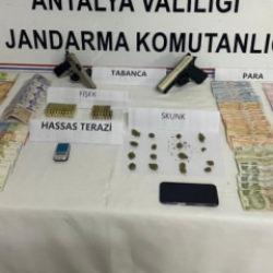Manavgat'ta uyuşturucu operasyonu: 1 g&ouml;zaltı