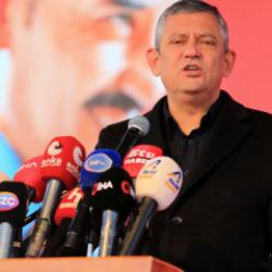 &Ouml;zg&uuml;r &Ouml;zel: A&ccedil;ılışlara AK Parti ve MHP'li başkanları da &ccedil;ağırın