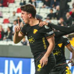 S&uuml;per Lig devleri, Feyenoord'la beraber G&ouml;ztepe'li yıldızın peşinde