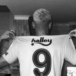 S&uuml;per Lig ekibinden rekor bedele giden yıldız Fenerbah&ccedil;e forması giydi